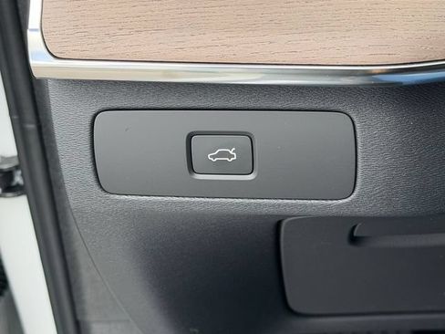 New 2026 Volvo XC90 B6 Plus AWD/4WD image 22