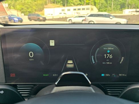 Certified 2025 Hyundai Ioniq 5 SE RWD image 17