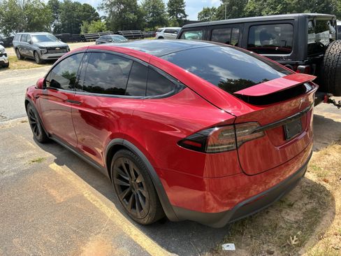 Used 2022 Tesla Model X AWD/4WD image 3