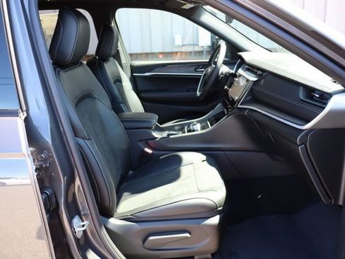 New 2026 Jeep Grand Cherokee L 4WD image 50
