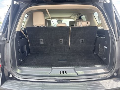 Used 2024 Ford Expedition Limited AWD/4WD image 13