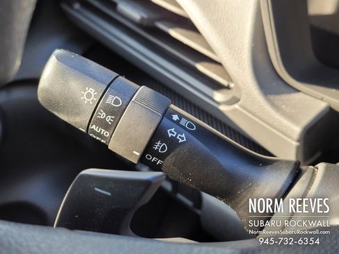 Used 2024 Subaru Crosstrek 2.0i Premium image 30