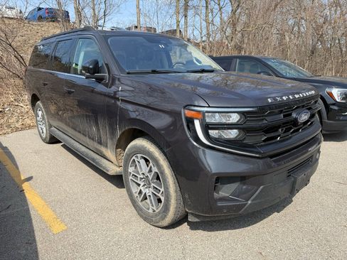 Used 2025 Ford Expedition Max Active image 1