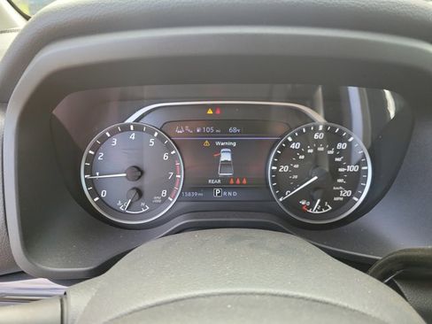 Used 2024 Nissan Titan SV w/ SV Convenience Package image 31