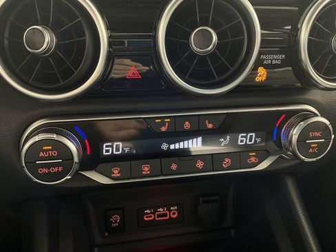 Used 2025 Nissan Sentra SV w/ All-Weather Package FWD image 3
