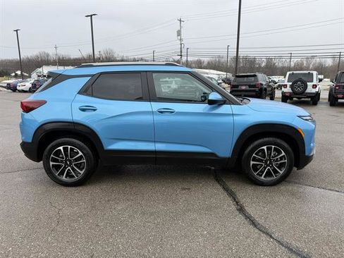 Certified 2025 Chevrolet TrailBlazer LT w/ Convenience Package image 8