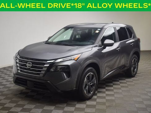 Used 2025 Nissan Rogue SV AWD/4WD image 3