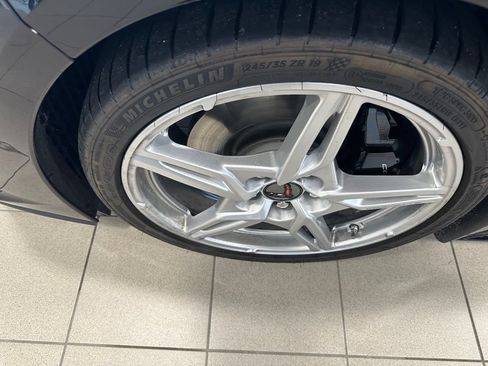 Used 2024 Chevrolet Corvette Stingray Convertible w/ Z51 Performance Package RWD image 9