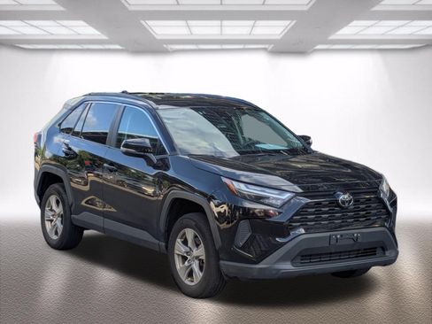 Certified 2025 Toyota RAV4 XLE AWD/4WD image 1