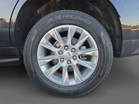 Used 2023 Chevrolet Tahoe Premier image 8