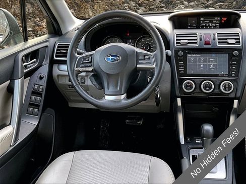 Used 2016 Subaru Forester 2.5i Limited AWD/4WD image 5