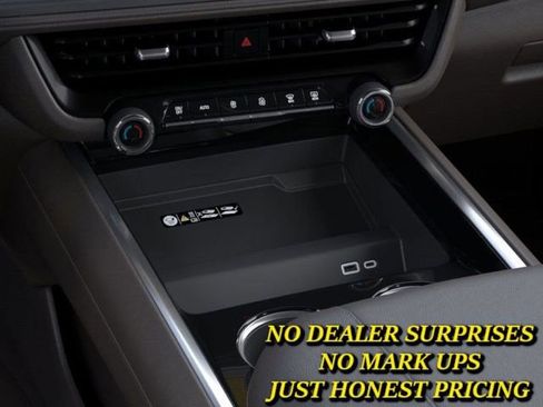 New 2026 Chevrolet Suburban Z71 w/ Comfort Package AWD/4WD image 23