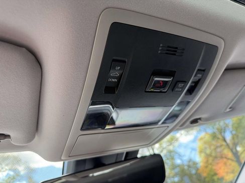 Used 2020 Lexus RX 350L Premium image 27