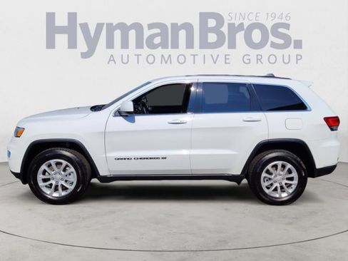 Used 2022 Jeep Grand Cherokee Laredo E AWD/4WD image 6