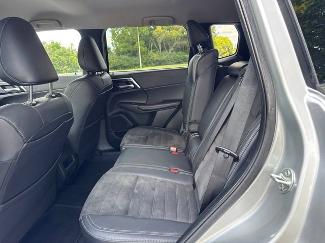 Used 2023 Mitsubishi Outlander SE AWD/4WD image 13
