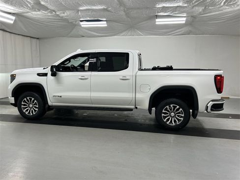 Used 2023 GMC Sierra 1500 AT4 w/ AT4 Premium Package image 6