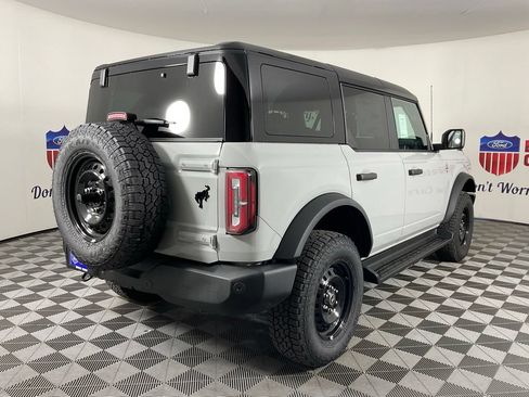 New 2026 Ford Bronco Outer Banks AWD/4WD image 3