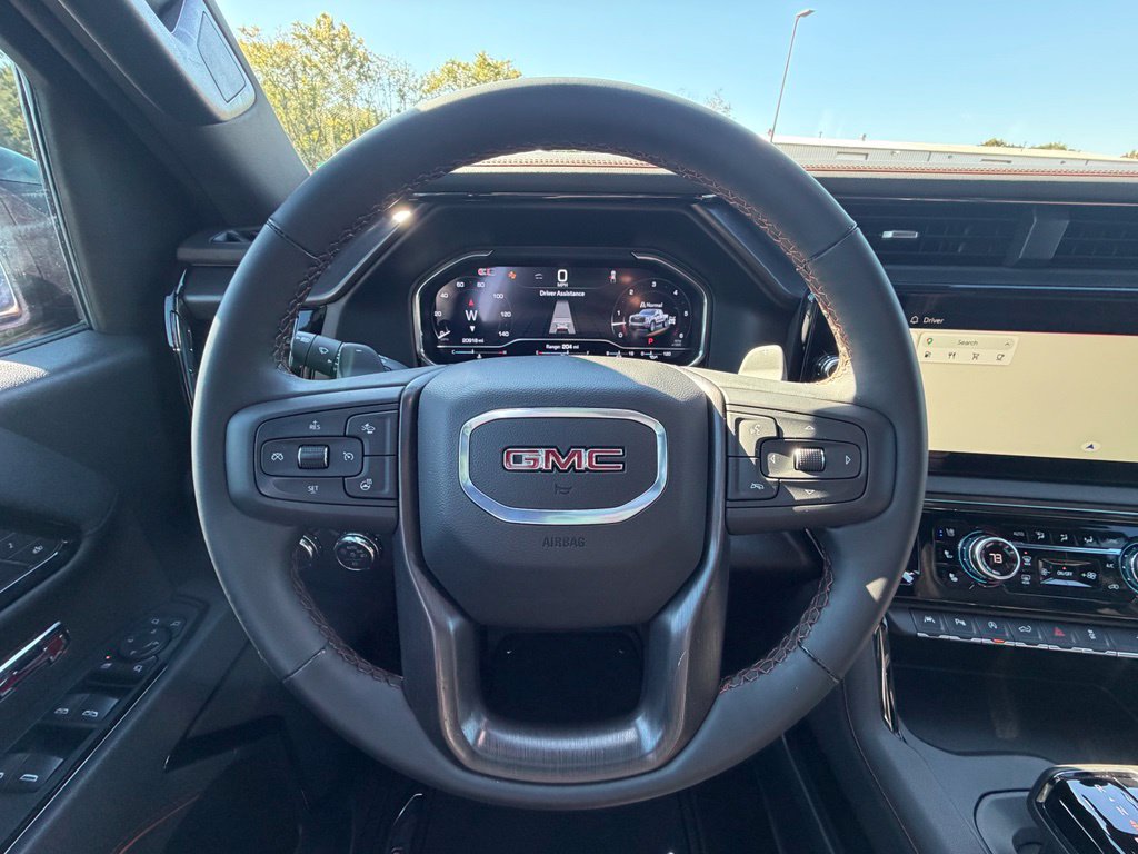 Used 2025 GMC Sierra 1500 AT4 w/ Technology Package AWD/4WD image 10