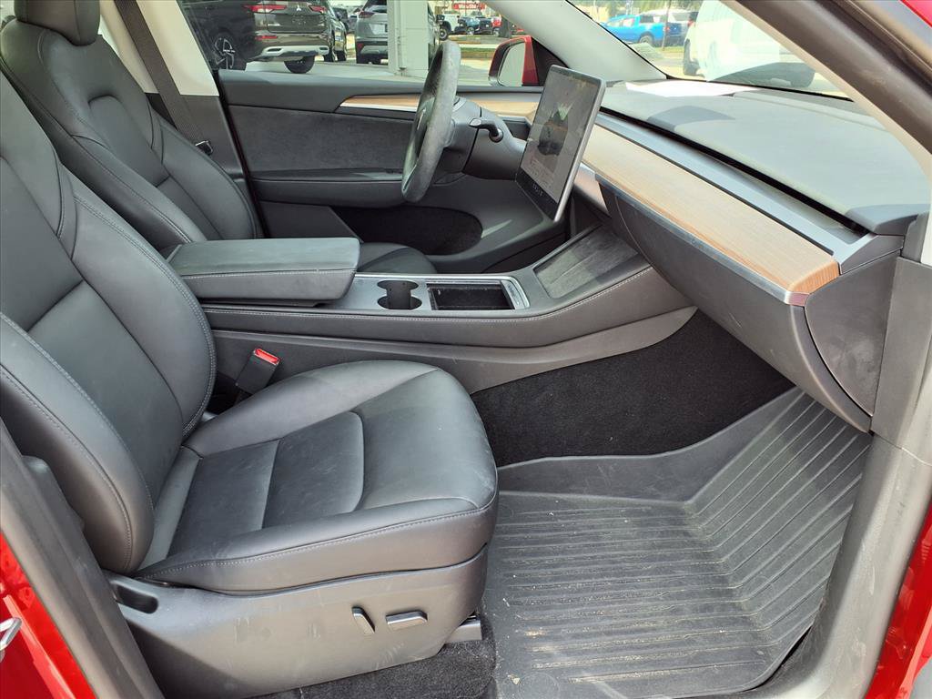 Used 2024 Tesla Model Y Long Range AWD/4WD image 9