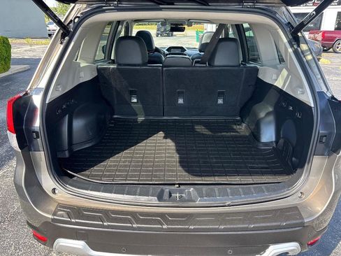 Used 2020 Subaru Forester Touring AWD/4WD image 32