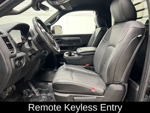 Used 2022 RAM 3500 Tradesman image 10