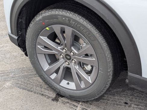 New 2026 Ford Explorer Active image 11