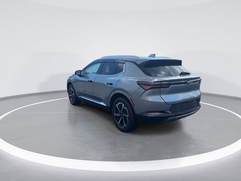 Used 2025 Chevrolet Equinox EV LT w/ Convenience Package AWD/4WD image 7