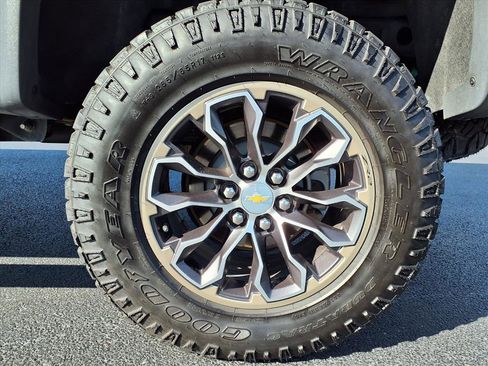 Certified 2020 Chevrolet Colorado ZR2 image 37