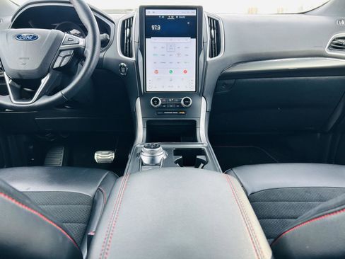 Used 2024 Ford Edge ST-Line image 23