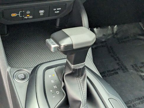 Used 2025 Kia K4 LXS image 17