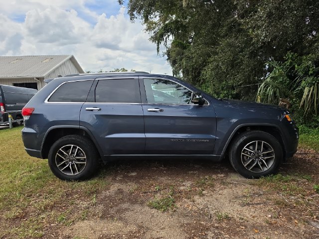 Used 2020 Jeep Grand Cherokee Limited AWD/4WD image 2