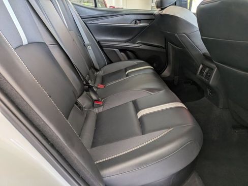 Used 2025 Toyota Camry SE image 30