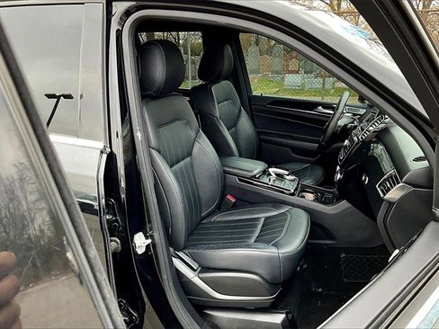 Used 2018 Mercedes-Benz GLE 350 4MATIC w/ Premium 2 Package image 7