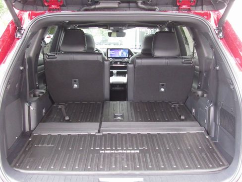 New 2026 Toyota Highlander XSE AWD/4WD image 23