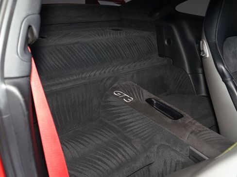 Used 2015 Porsche 911 GT3 image 21