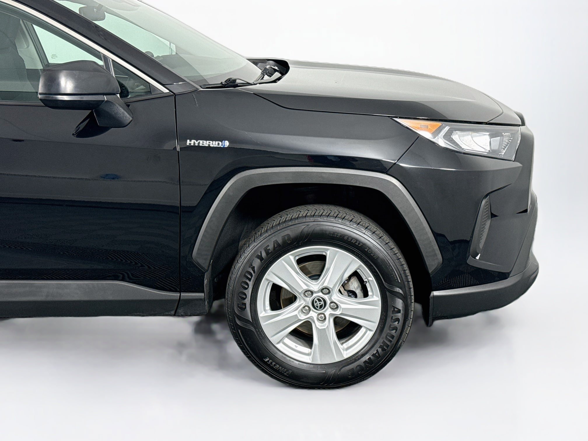 Used 2021 Toyota RAV4 LE AWD/4WD image 44