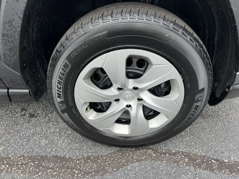 Used 2024 Toyota RAV4 LE image 13