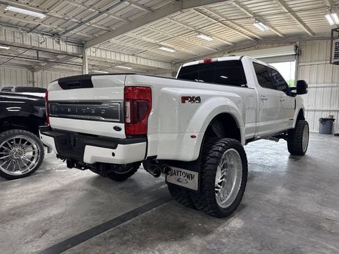 Used 2022 Ford F350 Limited AWD/4WD image 4