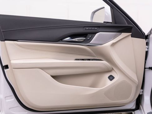 Certified 2023 Cadillac CT4 Premium Luxury AWD/4WD image 15