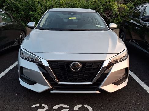 Certified 2023 Nissan Sentra SV FWD image 2