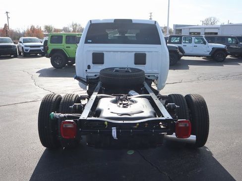 New 2026 RAM 3500 Tradesman image 19