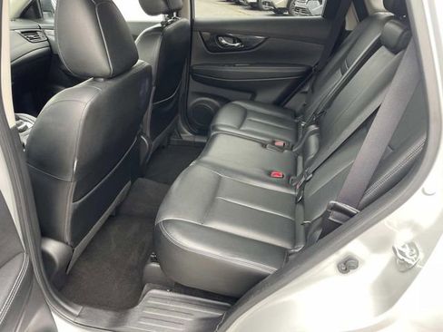 Used 2018 Nissan Rogue SL image 14