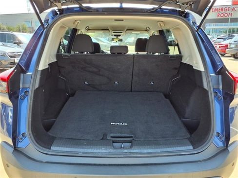 Used 2023 Nissan Rogue SV image 20