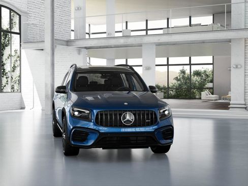 New 2025 Mercedes-Benz GLB 35 AMG 4MATIC image 8