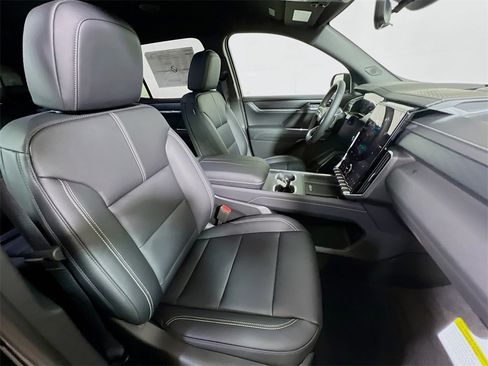 New 2026 GMC Acadia Elevation image 22