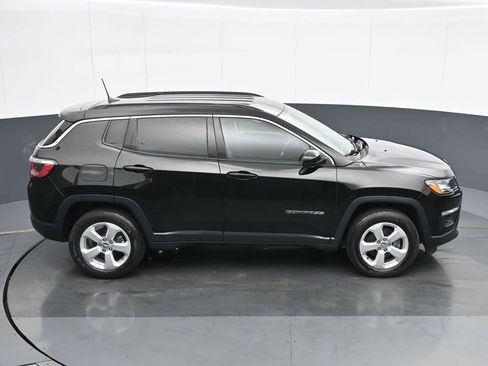 Used 2019 Jeep Compass Latitude AWD/4WD image 22