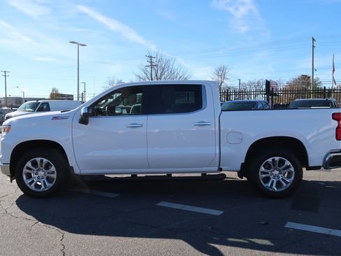 Used 2025 Chevrolet Silverado 1500 LTZ w/ Technology Package image 7