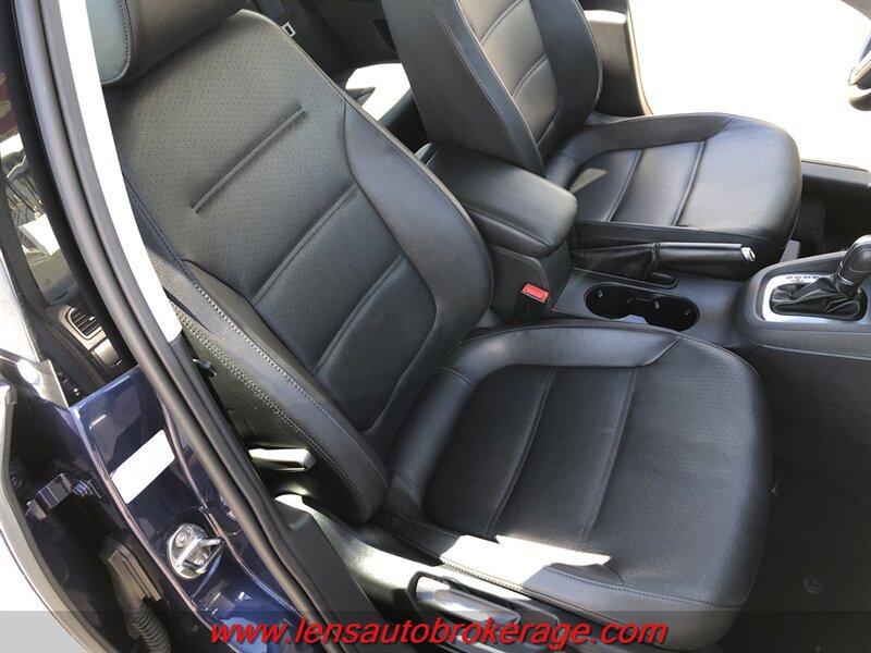 Used 2013 Volkswagen Jetta TDI FWD image 23