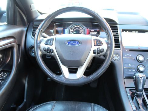 Used 2016 Ford Taurus Limited image 13