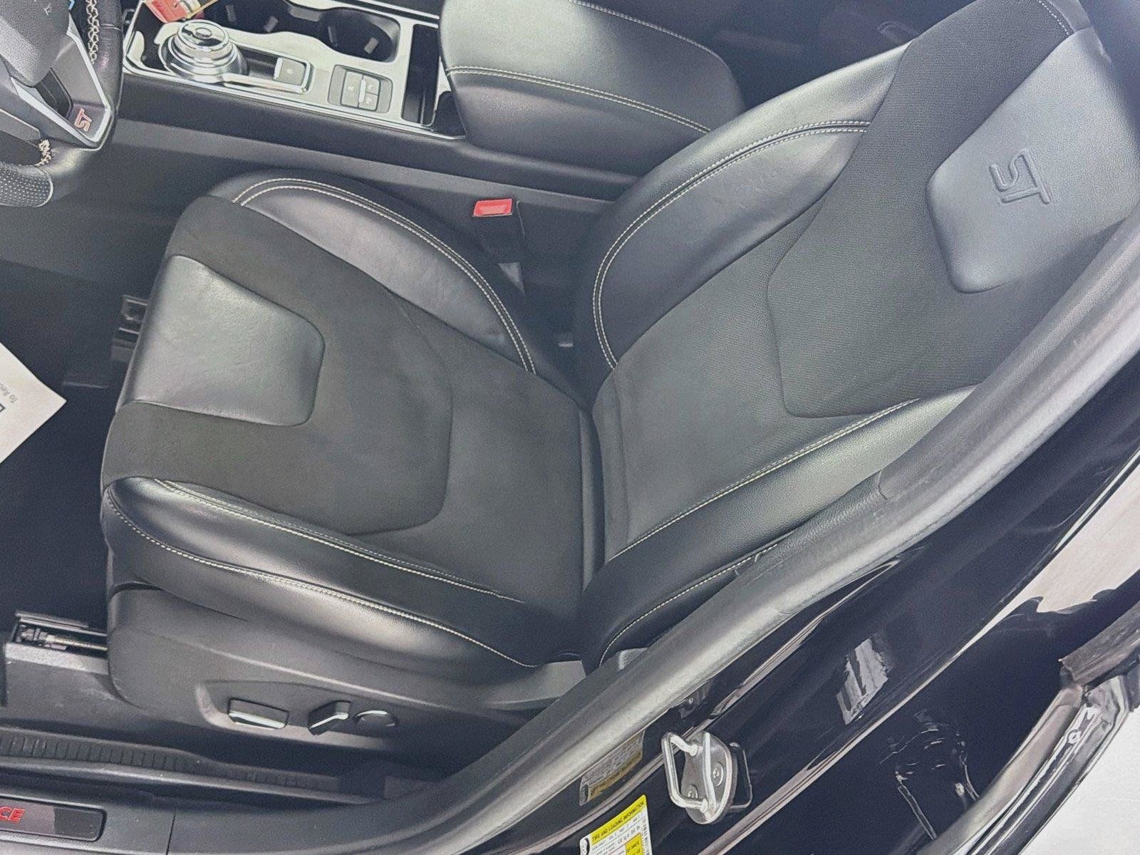 Used 2019 Ford Edge ST w/ Equipment Group 401A AWD/4WD image 31